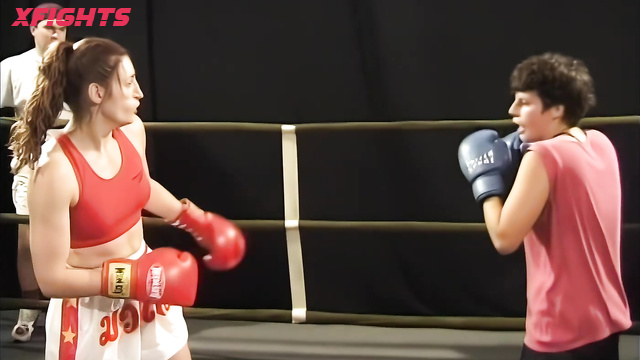 DWW EU-074-03 Women Pro Kickboxing Andrea Boxe vs Elena