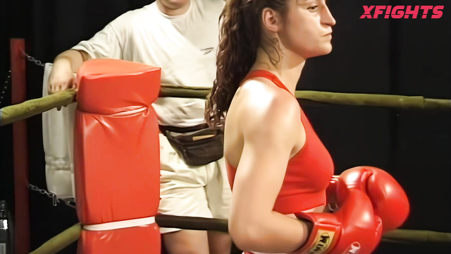 DWW EU-074-03 Women Pro Kickboxing Andrea Boxe vs Elena